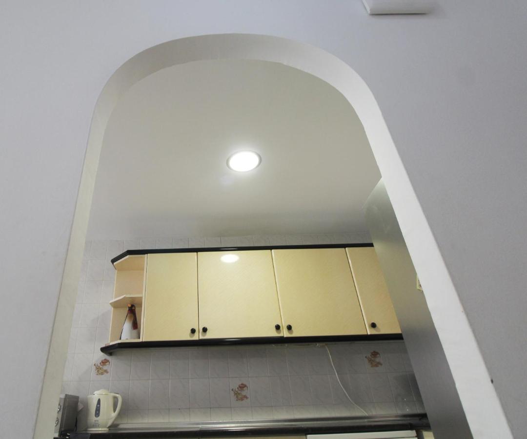 Carihuela Beach Apartment, 2Nd Line Torremolinos Eksteriør billede