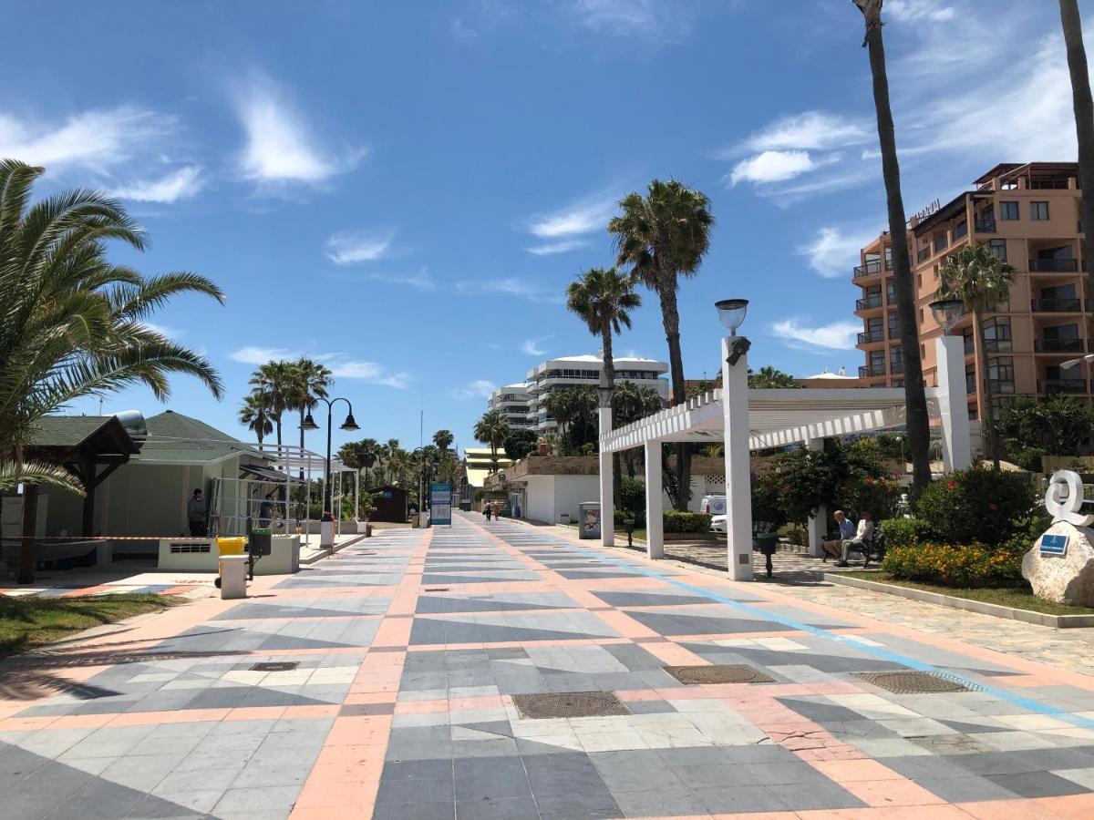 Carihuela Beach Apartment, 2Nd Line Torremolinos Eksteriør billede