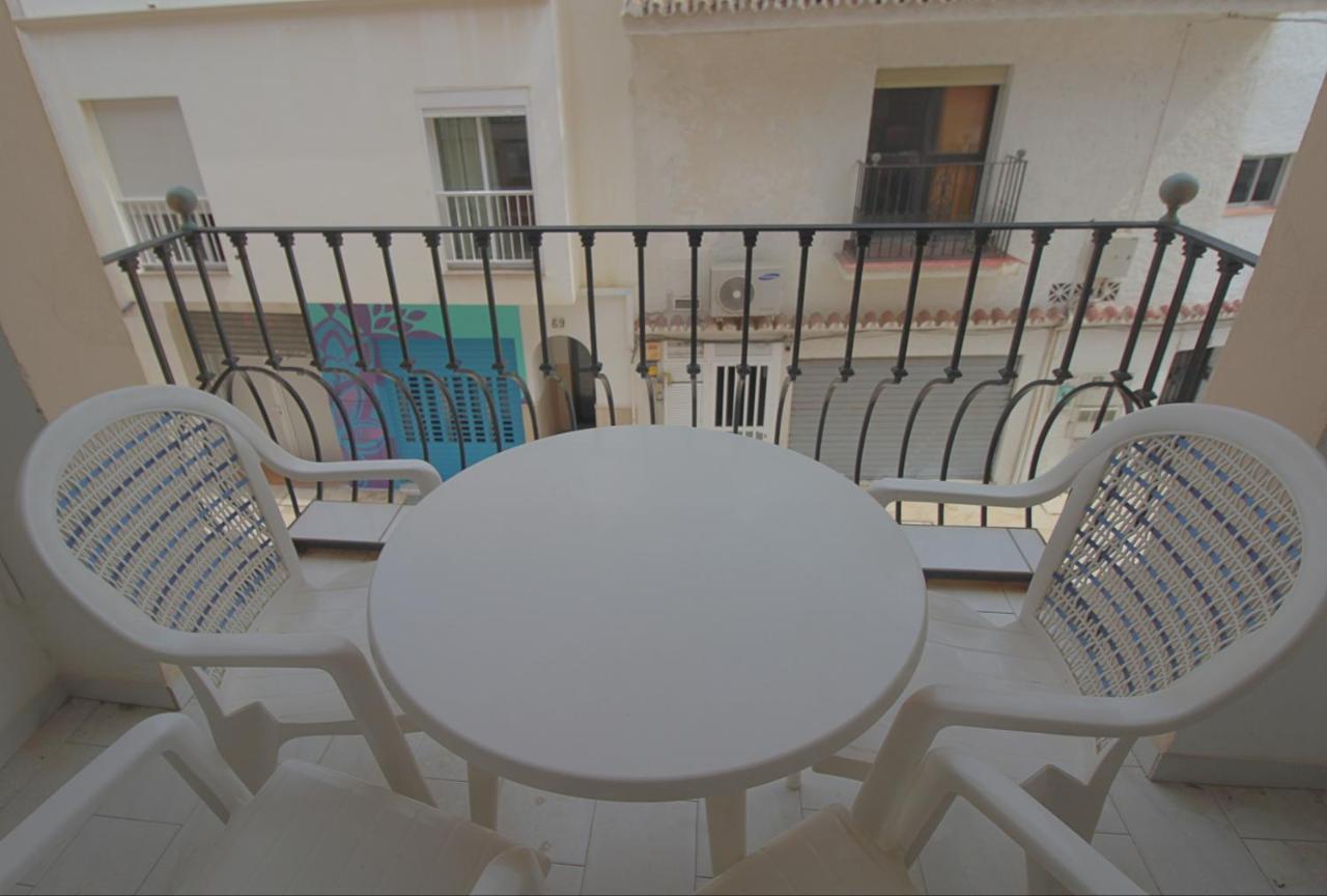 Carihuela Beach Apartment, 2Nd Line Torremolinos Eksteriør billede